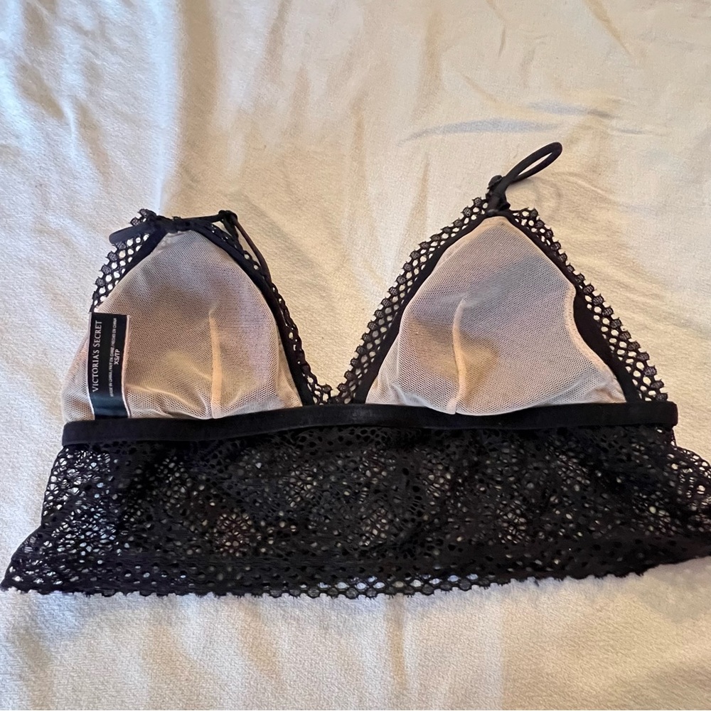 Victoria’s Secret all over crochet sexy black bracelet/ crop top. Size XS. - Picture 3 of 8
